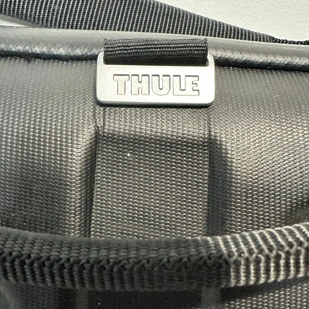 Thule Laptop Case Gauntlet Attache Hard Shell Black Fits Up to 14” MacBook Pro - Picture 4 of 16
